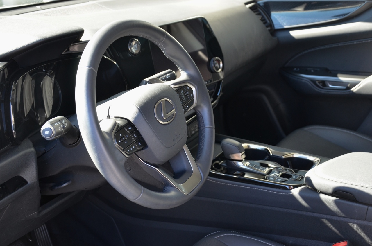 2022 Lexus NX NX 250 AWD *Ltd Avail*, Vancouver, Cash