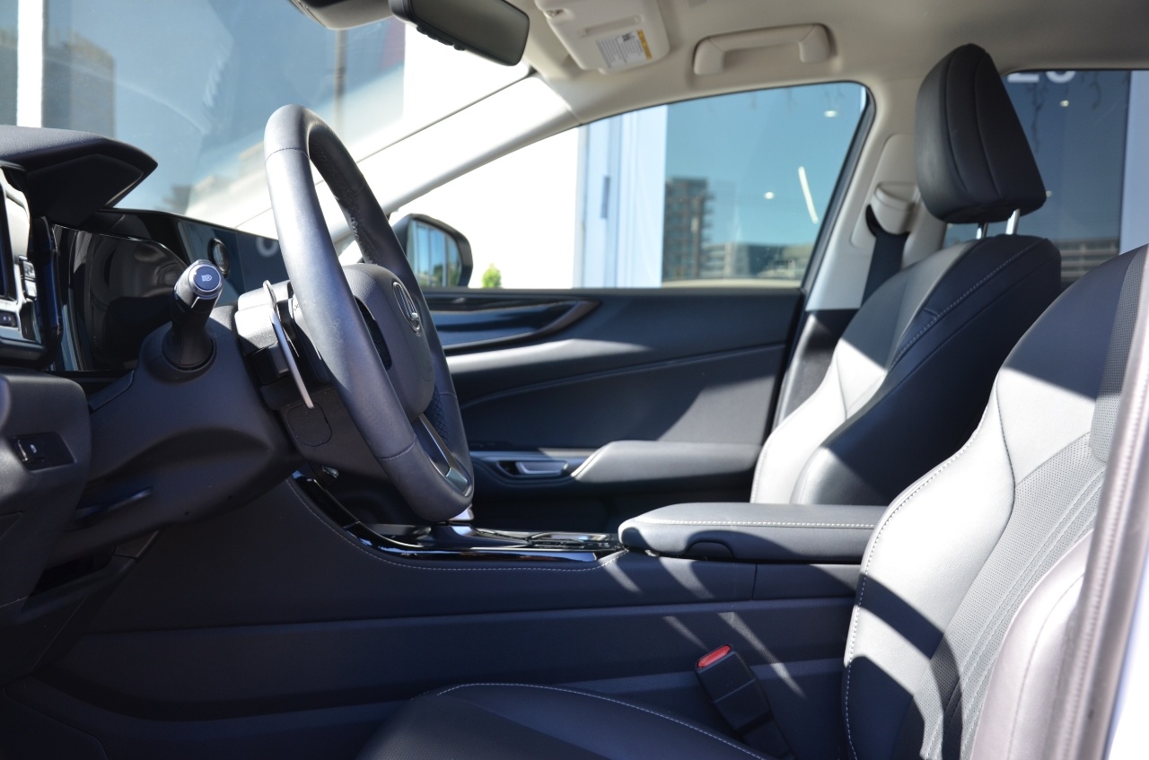 2022 Lexus NX NX 250 AWD *Ltd Avail*, Vancouver, Cash