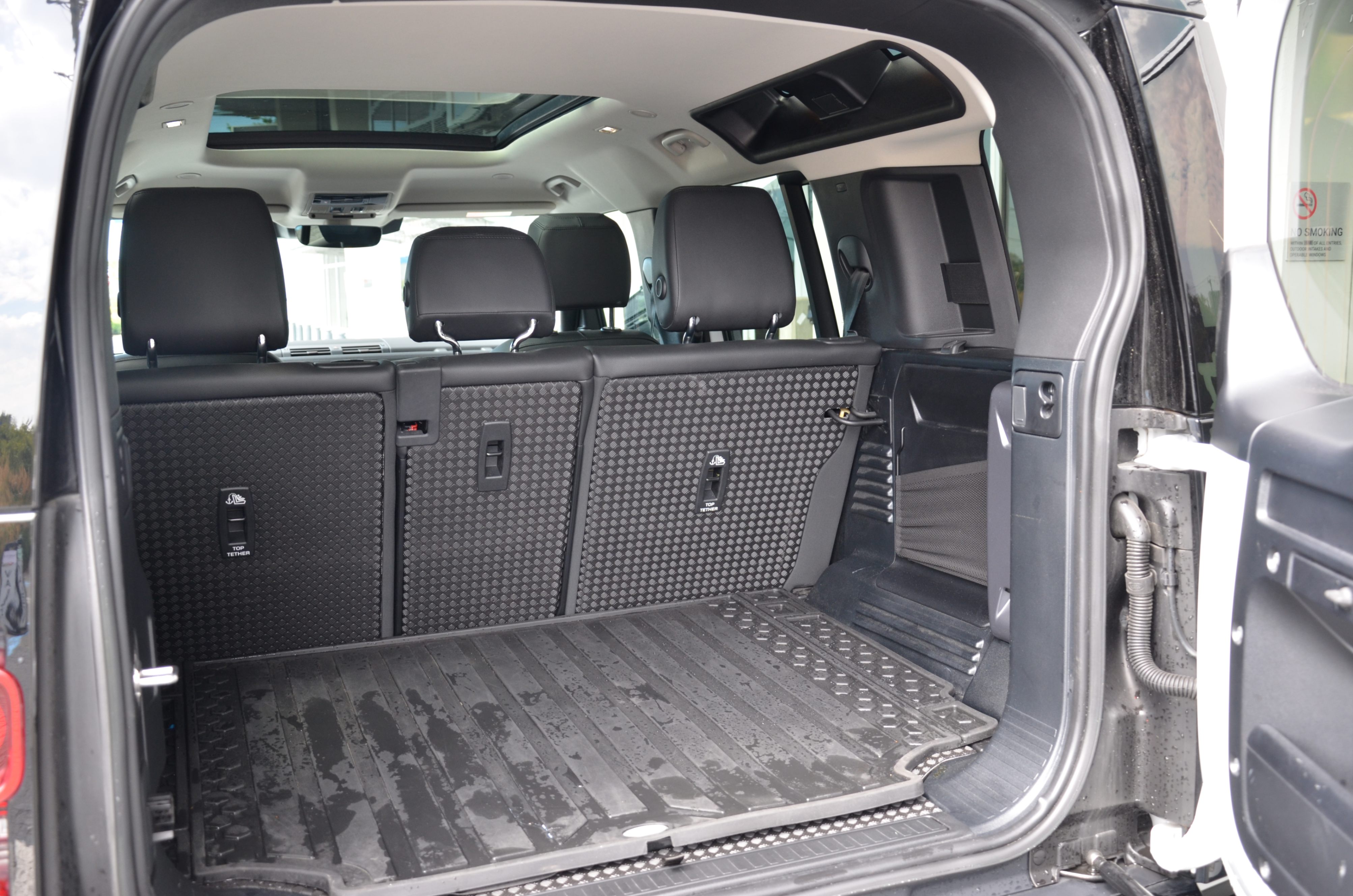 2023 Land Rover Defender 110 S AWD, Vancouver, Cash