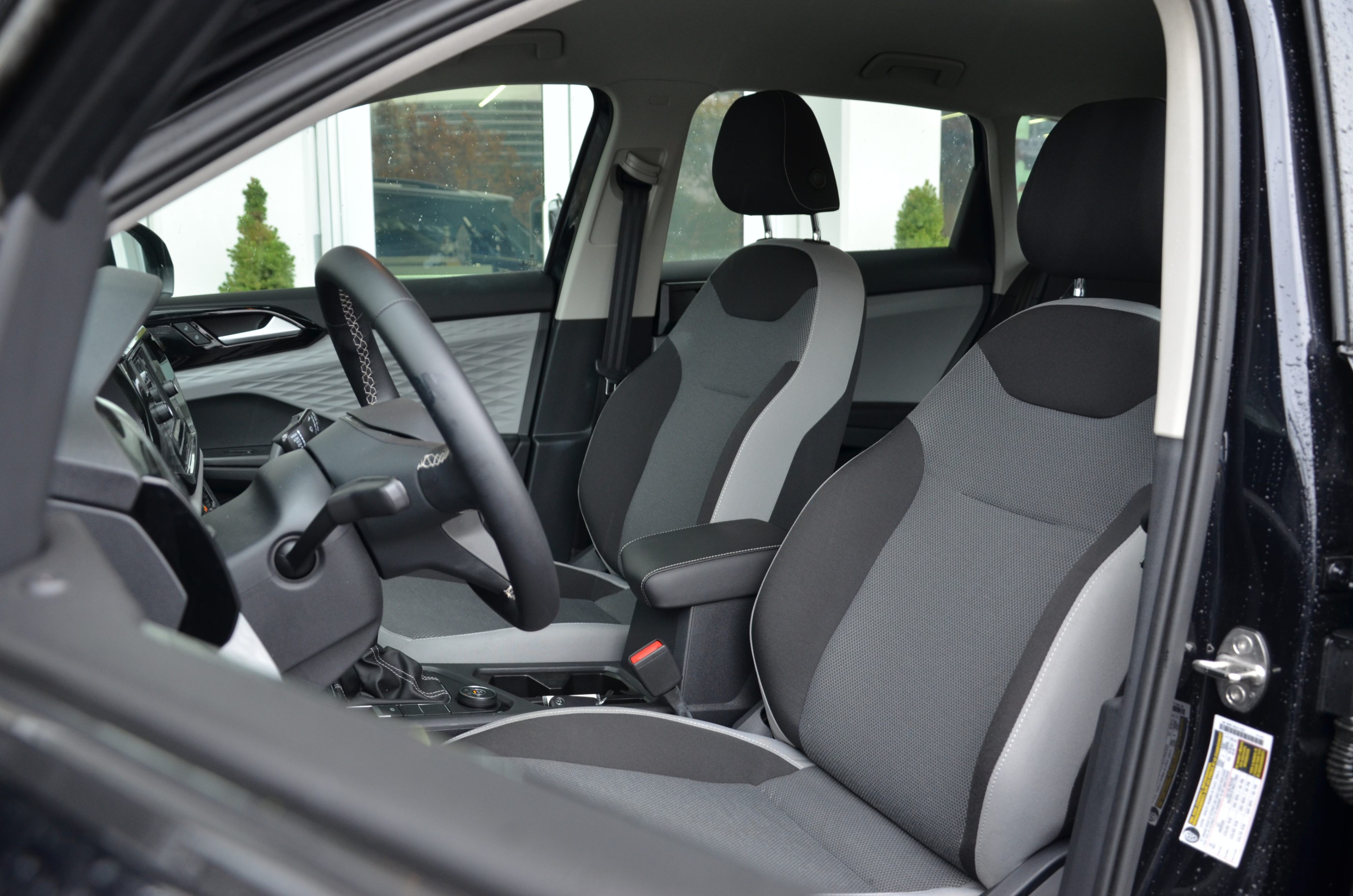 2023 Volkswagen Taos Trendline 4MOTION *Ltd Avail*, Vancouver, Cash