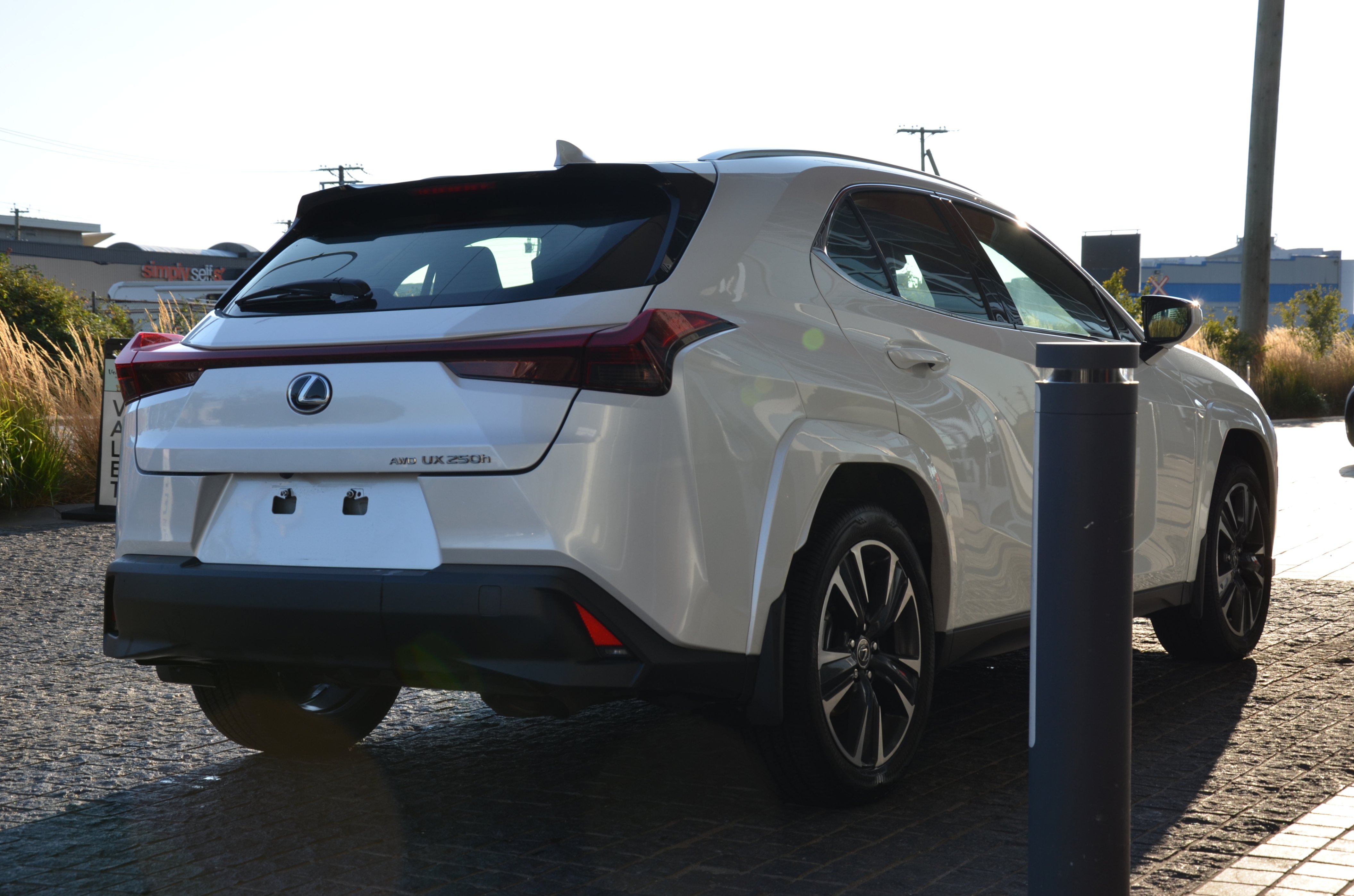 2024 Lexus UX UX 250h CVT, Vancouver, Cash