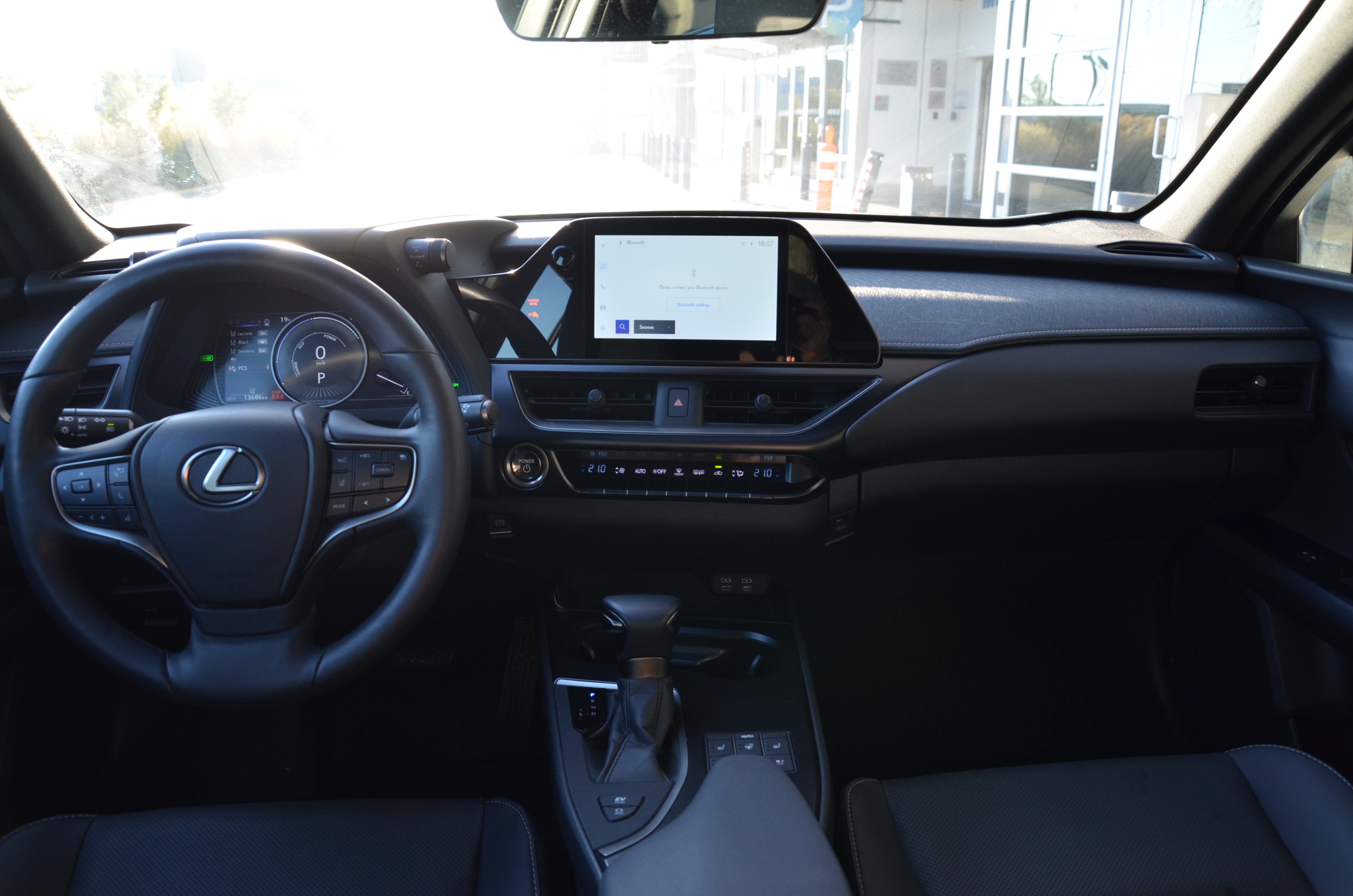 2024 Lexus UX UX 250h CVT, Vancouver, Cash