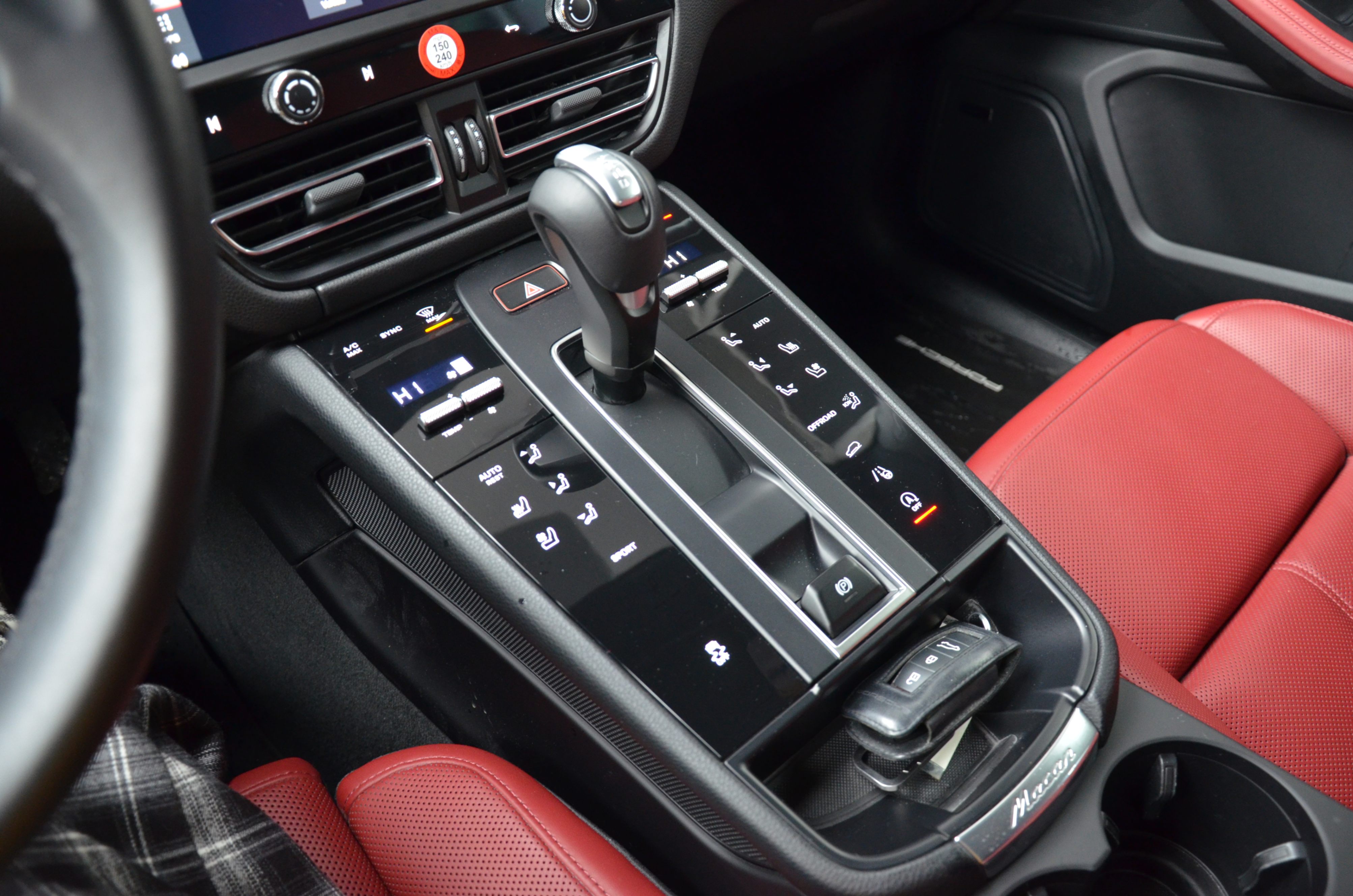 2024 Porsche Macan AWD, Vancouver, Cash