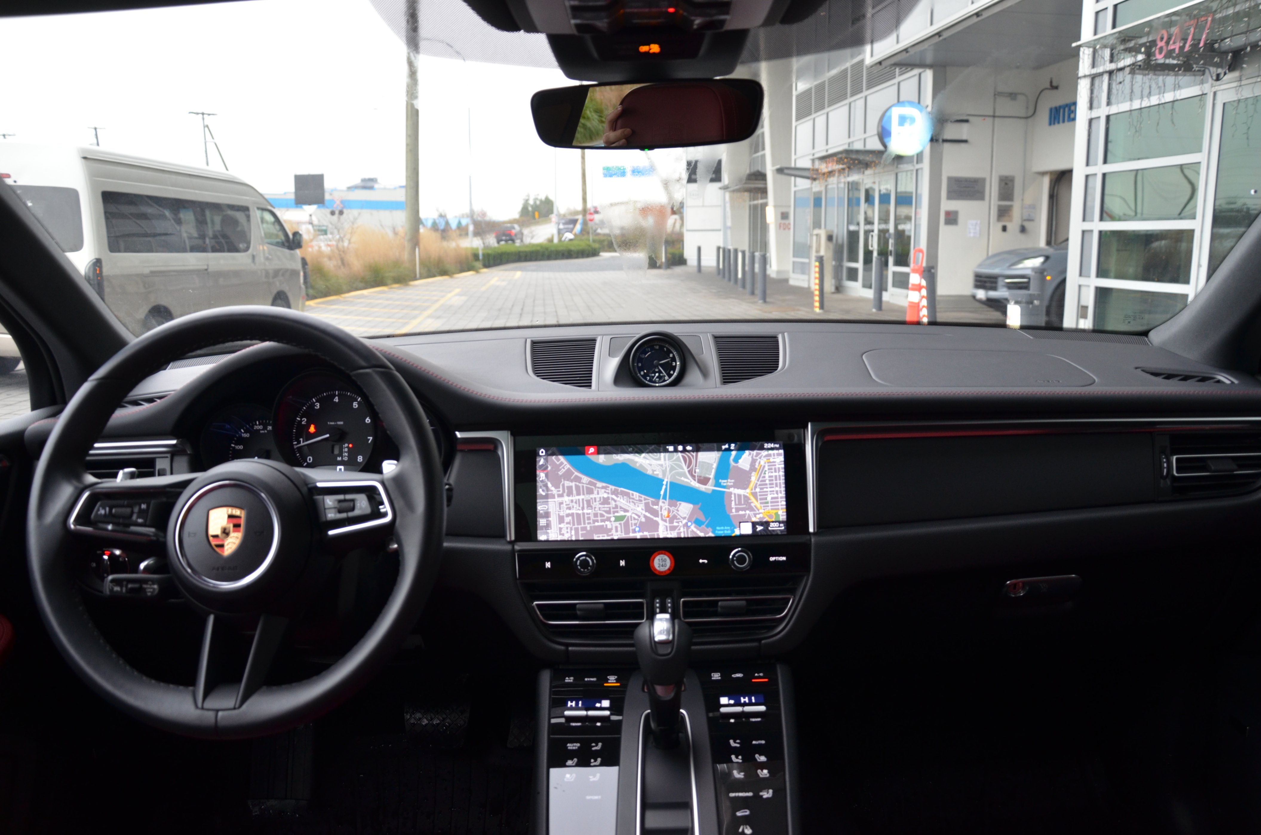 2024 Porsche Macan AWD, Vancouver, Cash