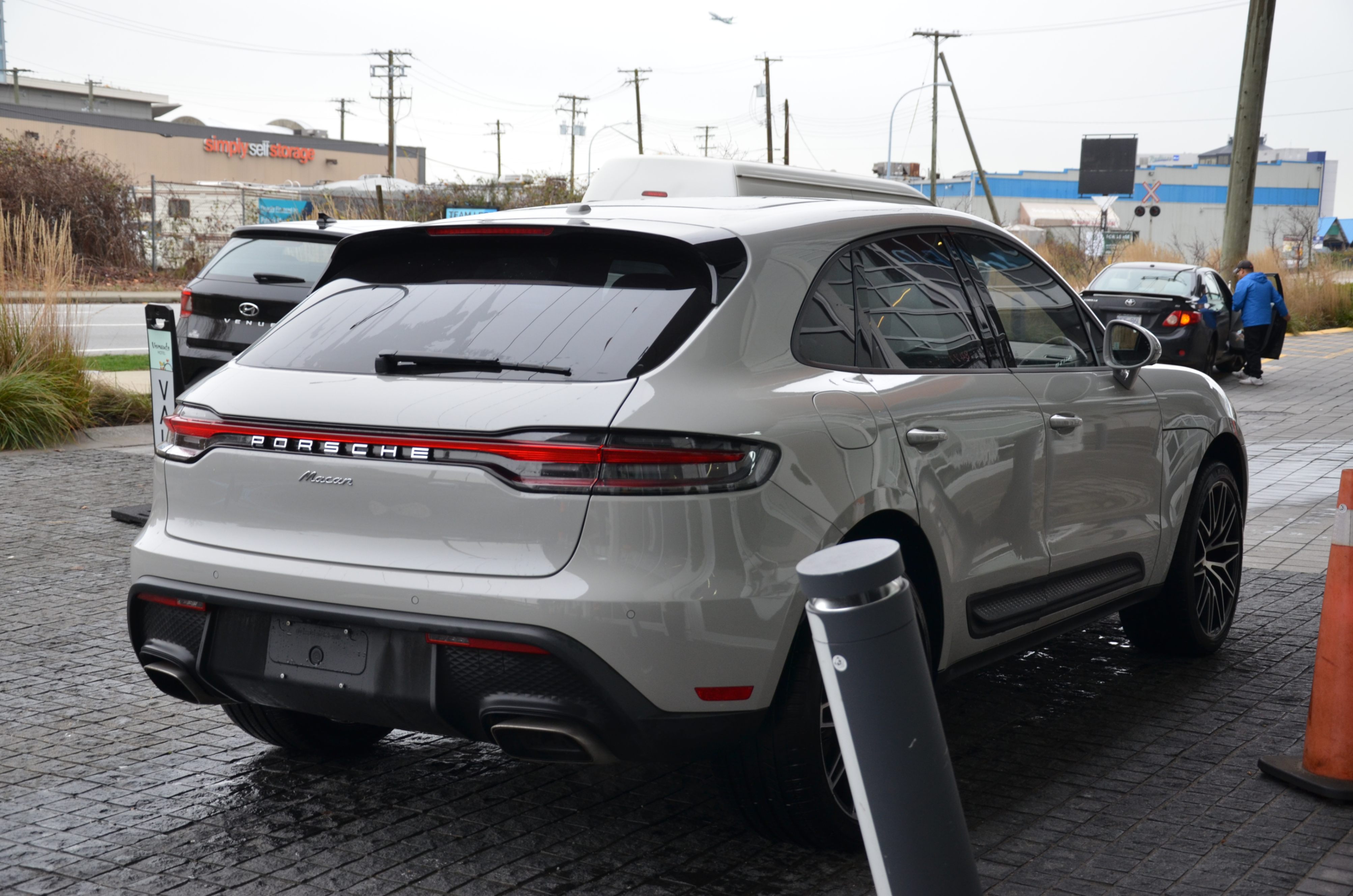 2024 Porsche Macan AWD, Vancouver, Cash
