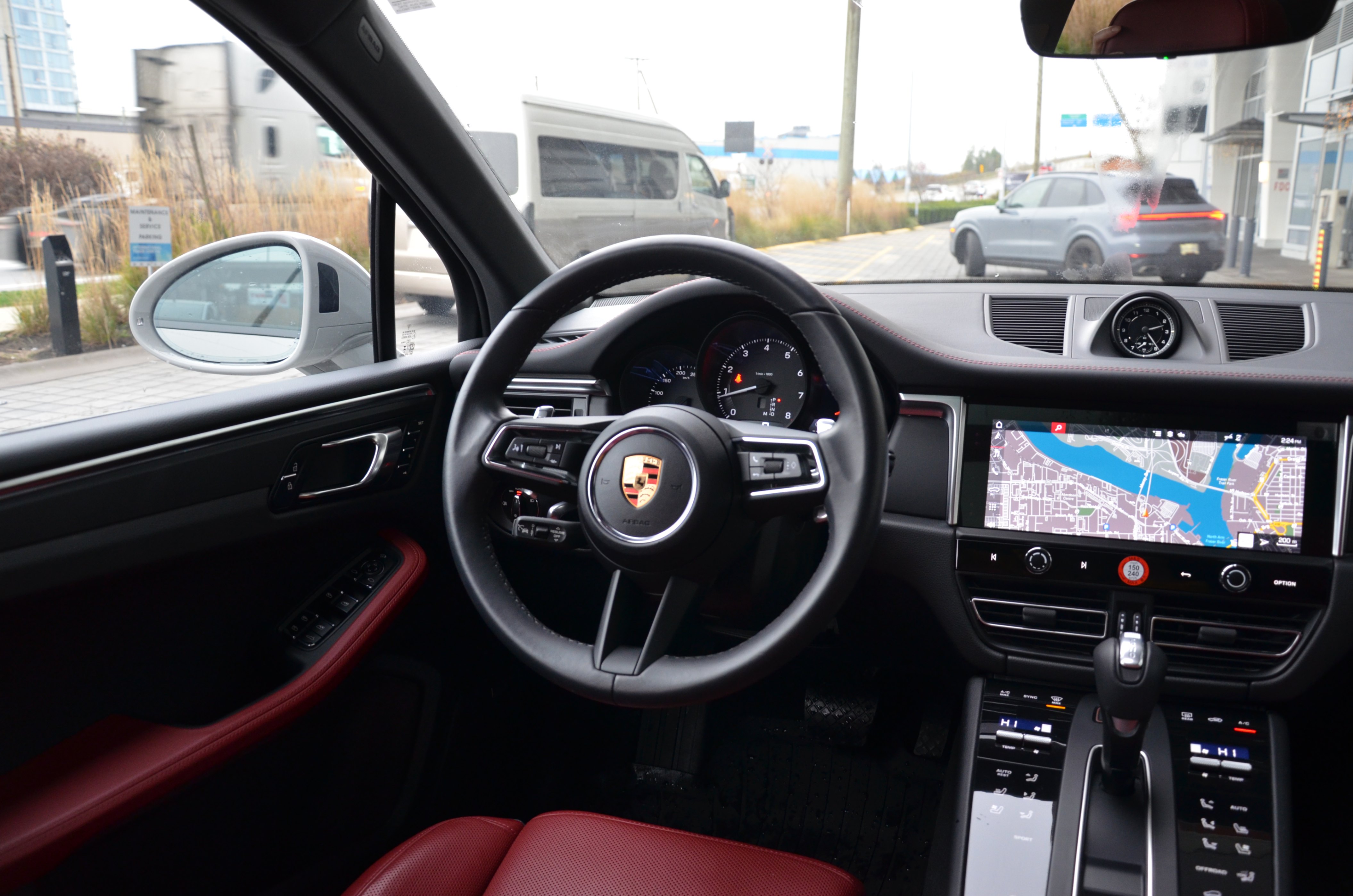 2024 Porsche Macan AWD, Vancouver, Cash