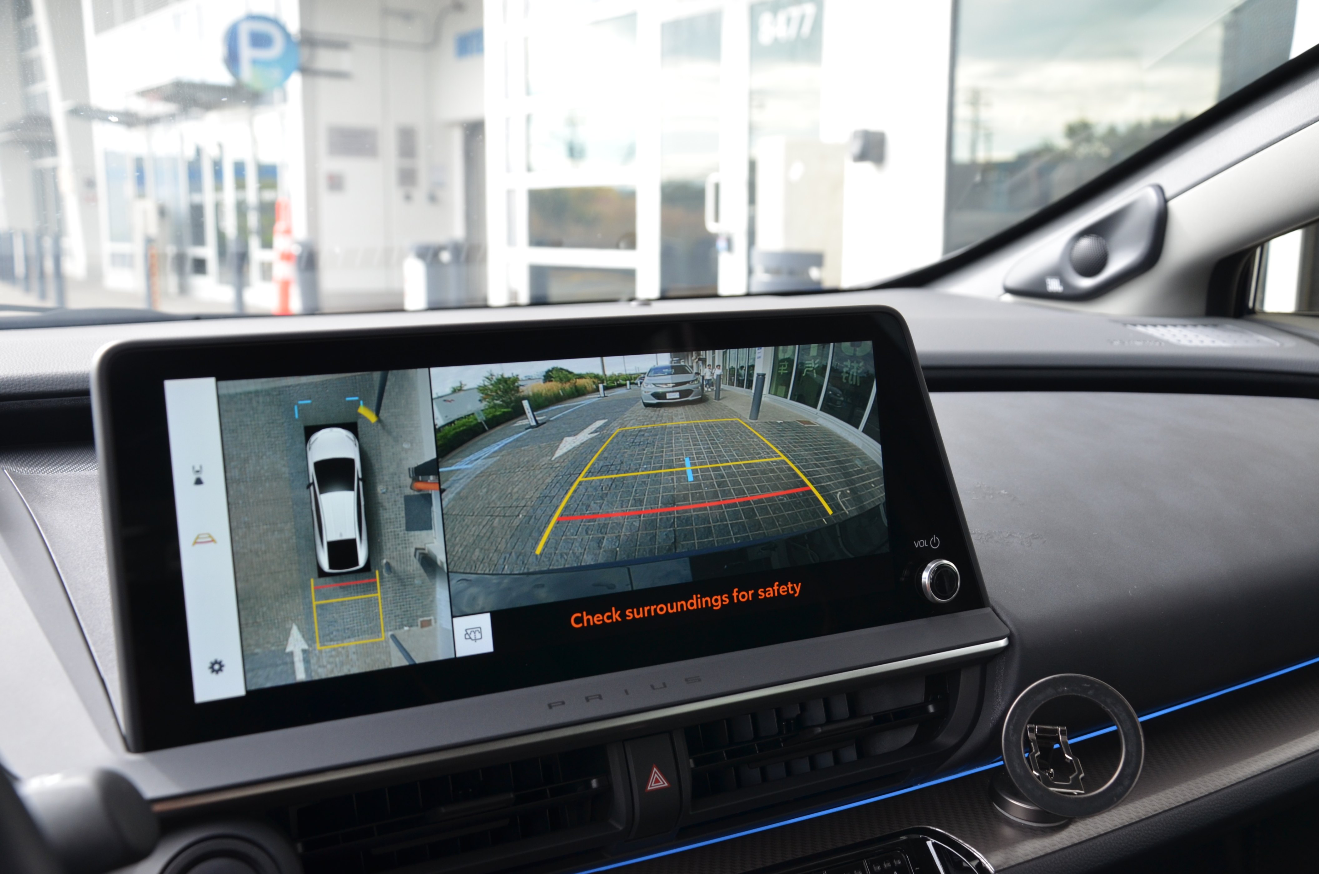 2024 Toyota Prius XLE AWD-e, Vancouver, Cash