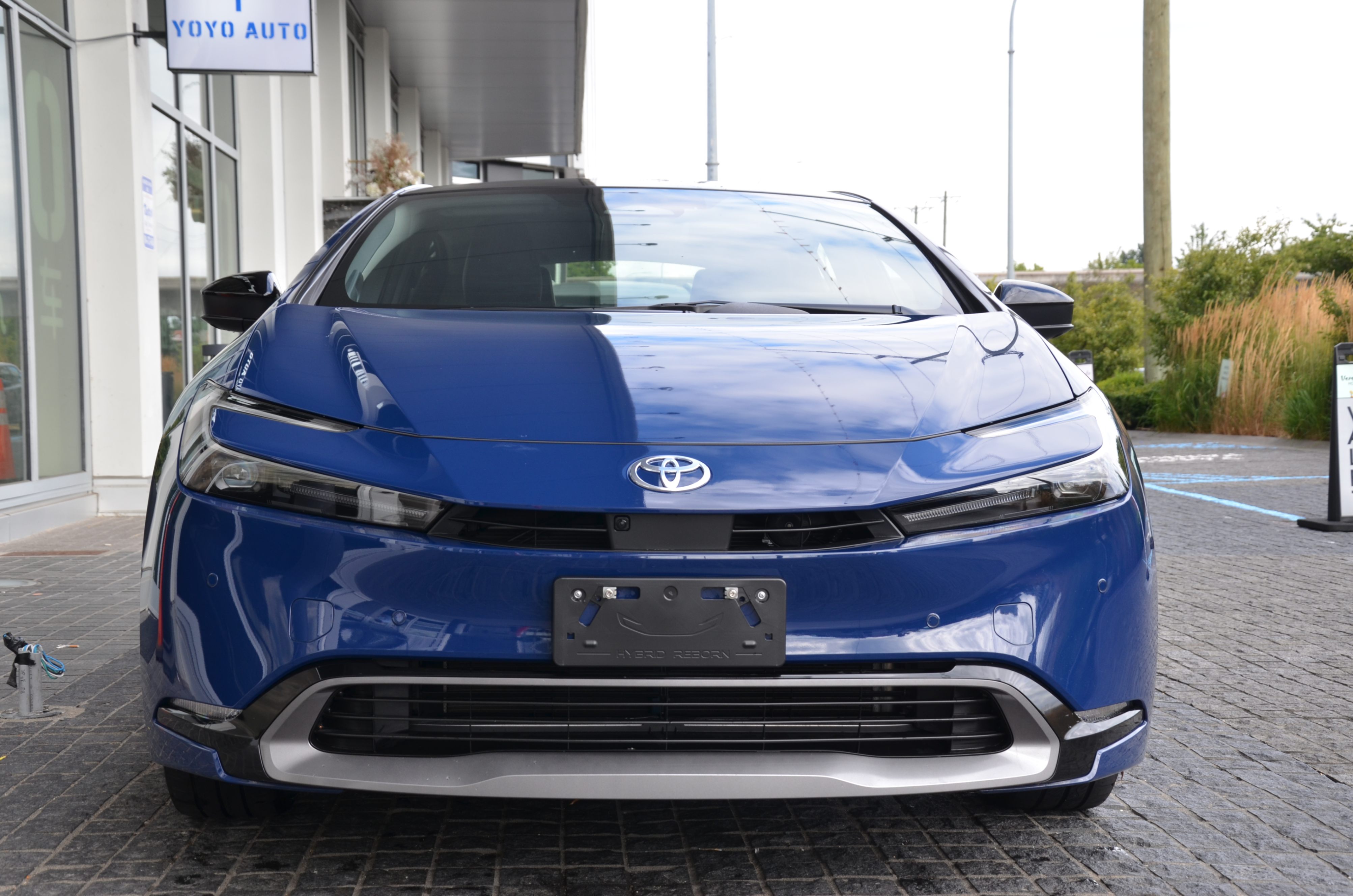 2024 Toyota Prius XLE AWD-e, Vancouver, Cash