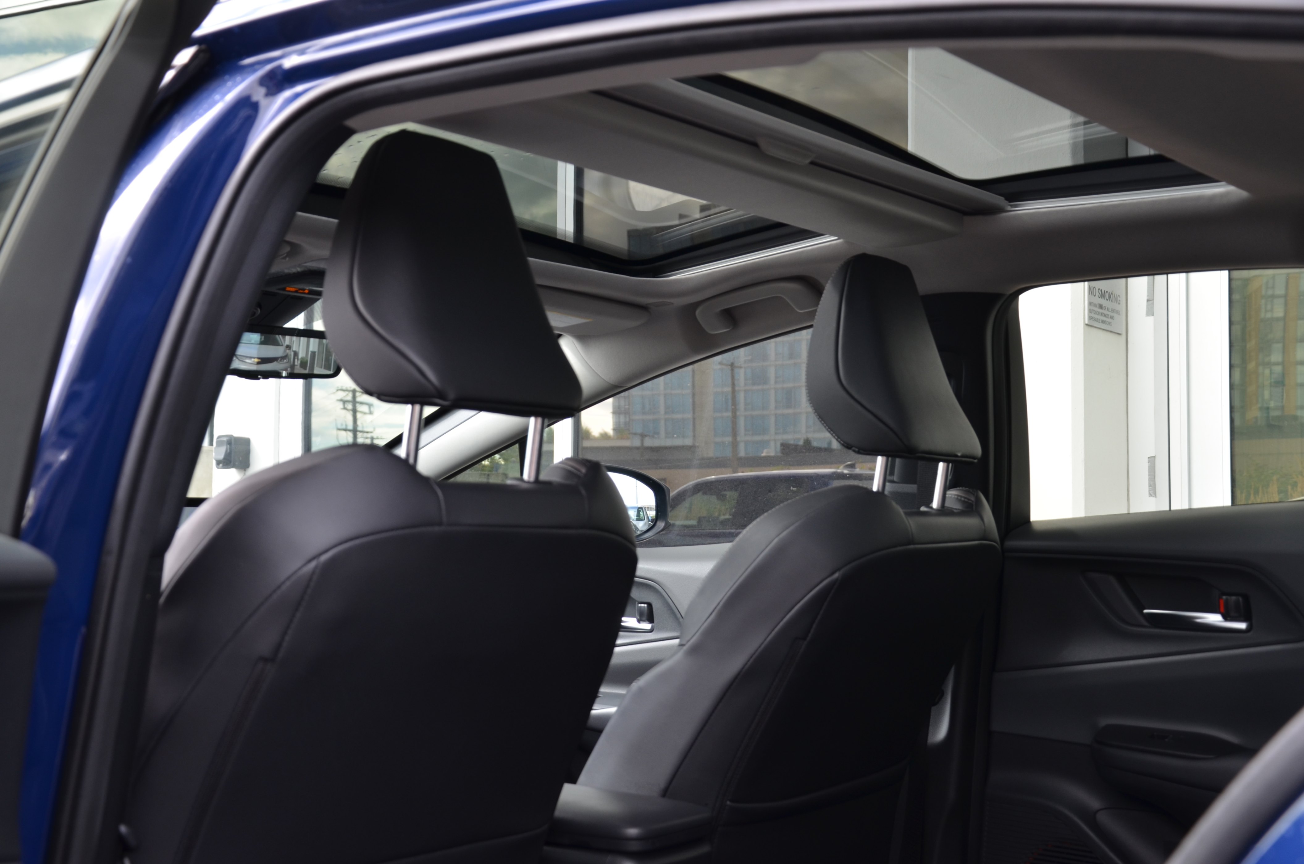 2024 Toyota Prius XLE AWD-e, Vancouver, Cash