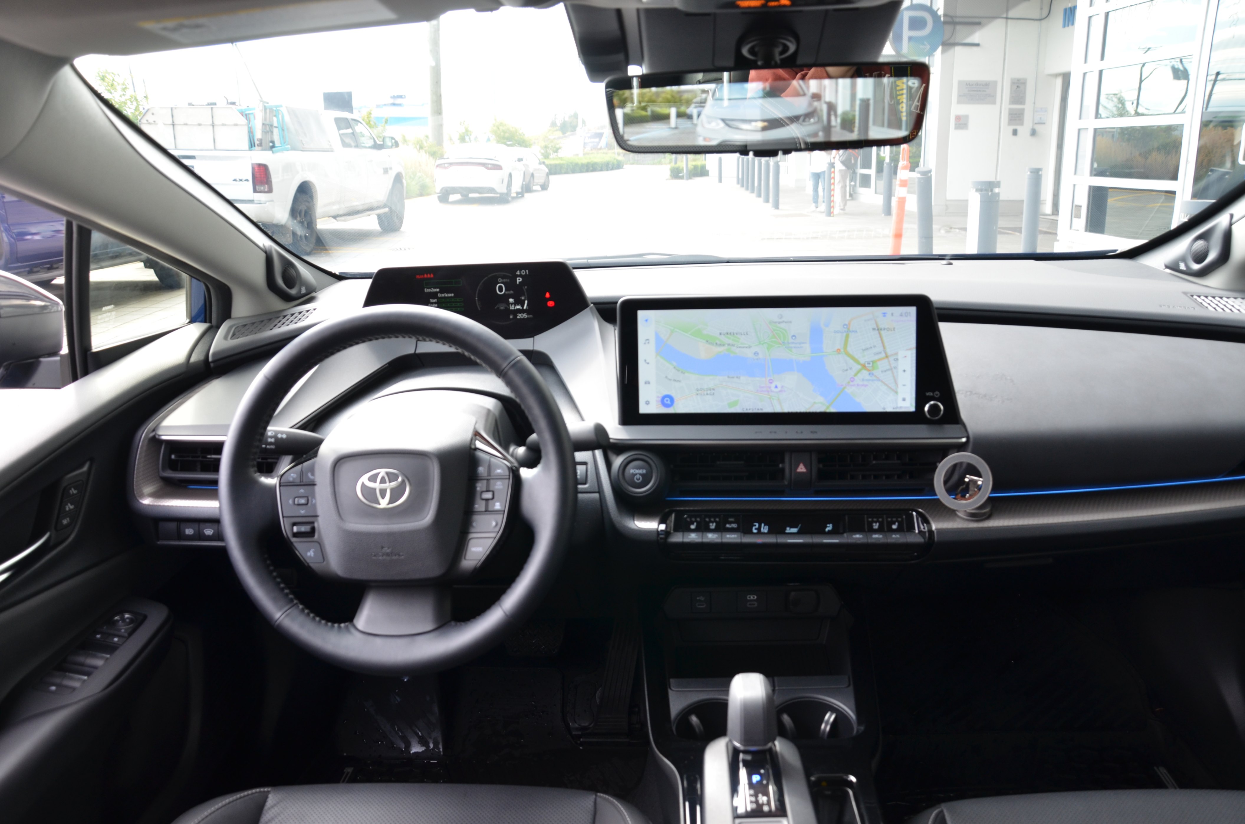 2024 Toyota Prius XLE AWD-e, Vancouver, Cash
