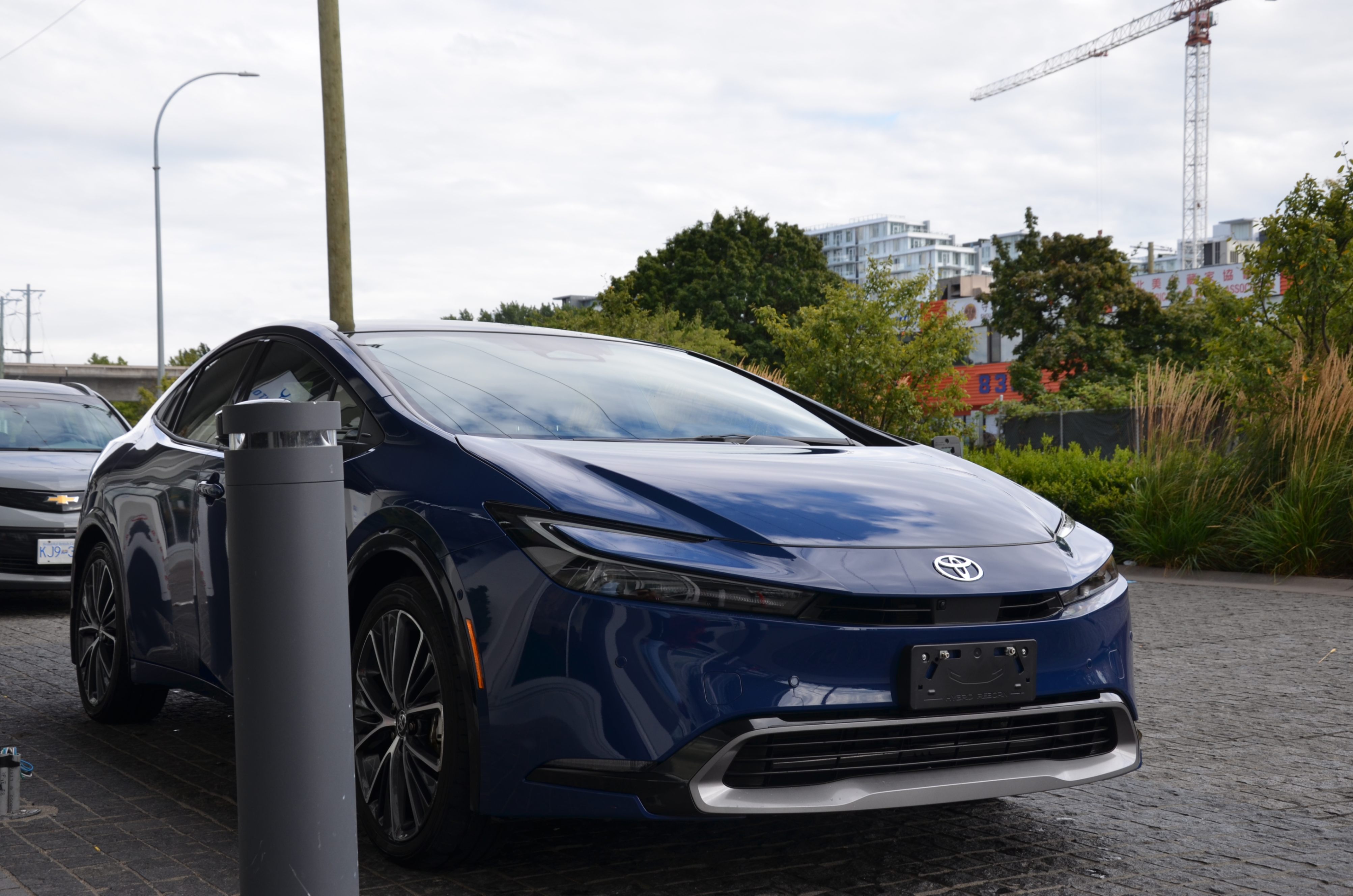 2024 Toyota Prius XLE AWD-e, Vancouver, Cash
