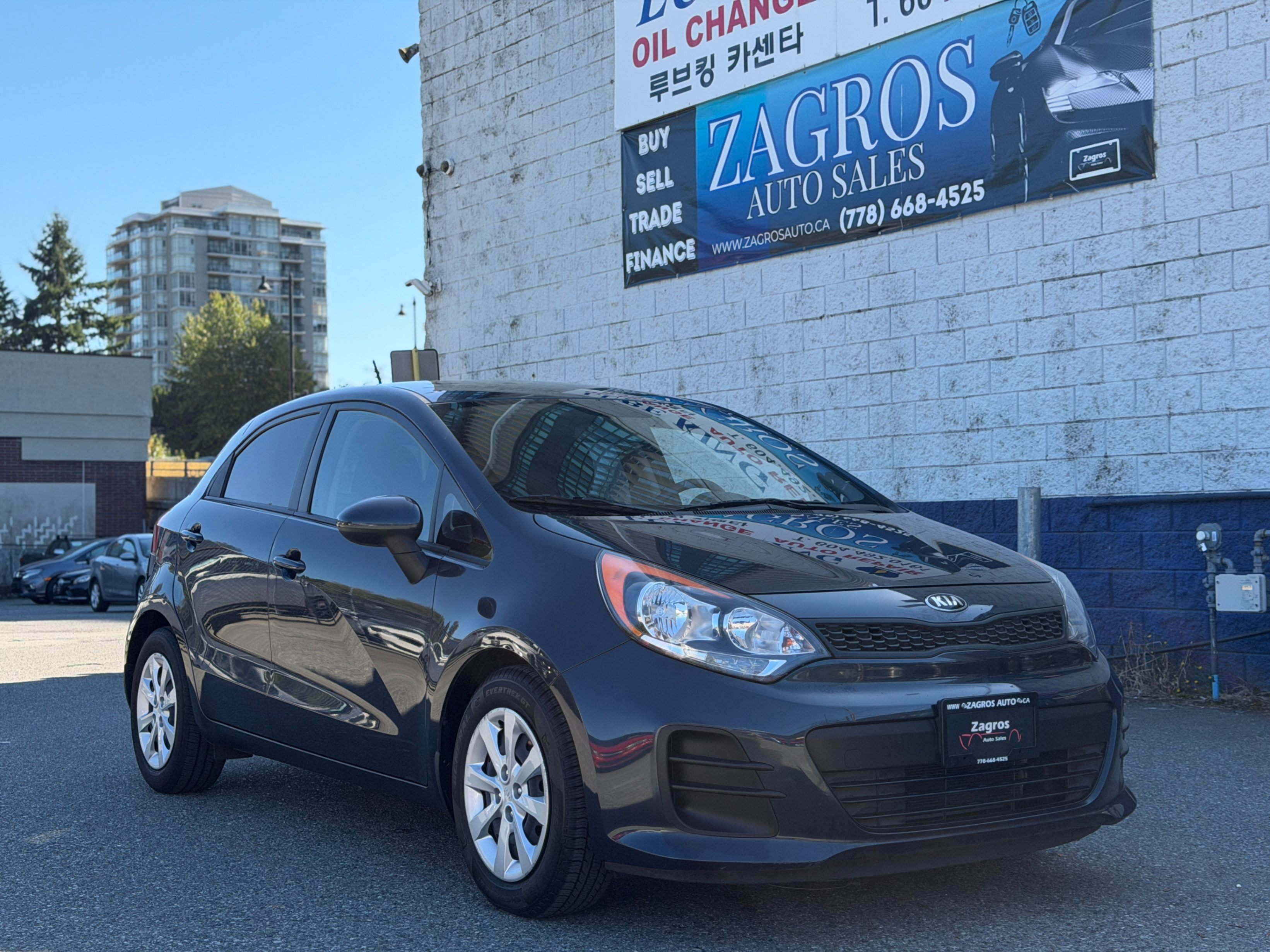 Gray 2016 Kia Rio5 Hatchback Automatic