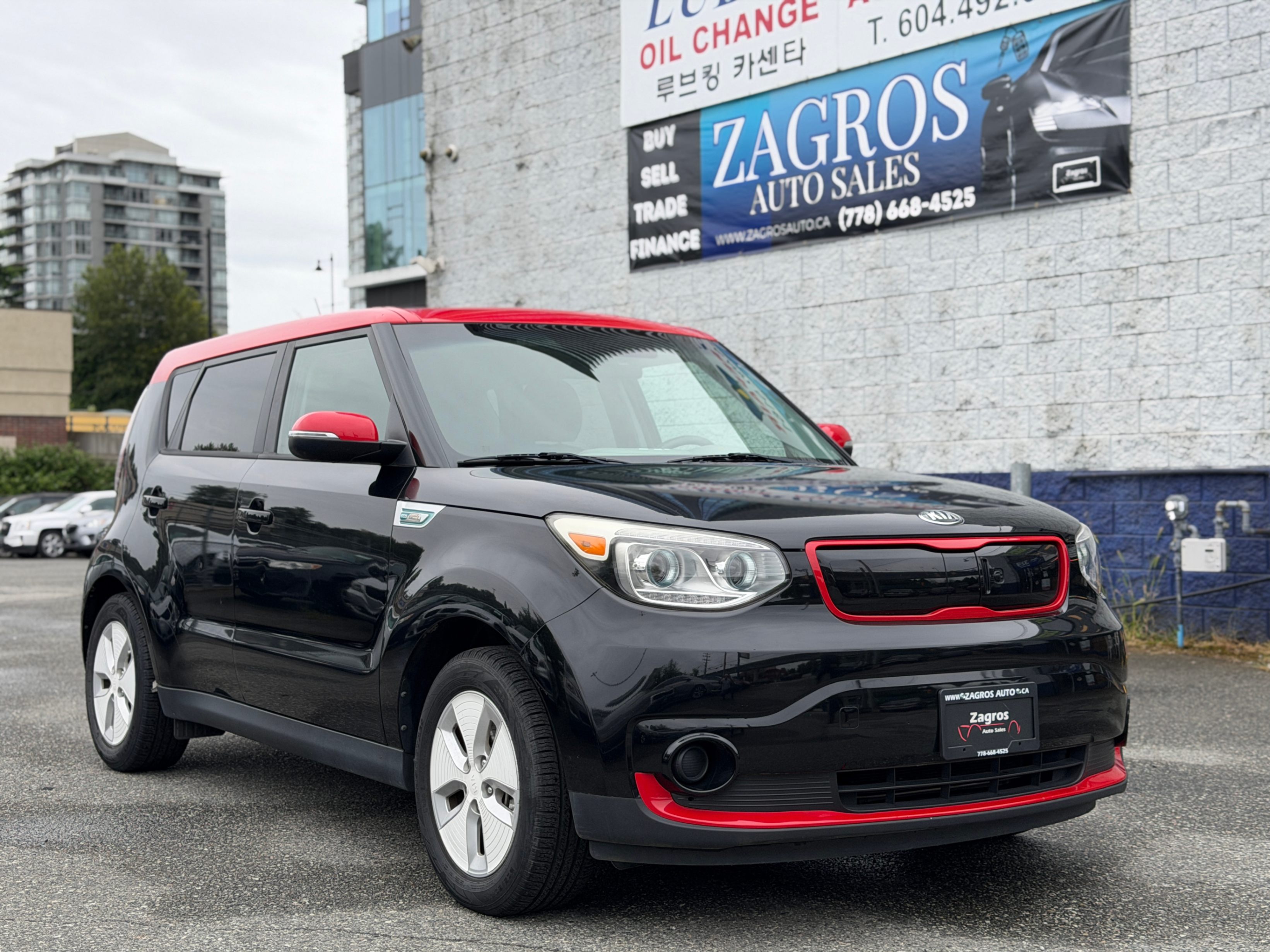 Black 2016 Kia Soul EV Wagon Automatic