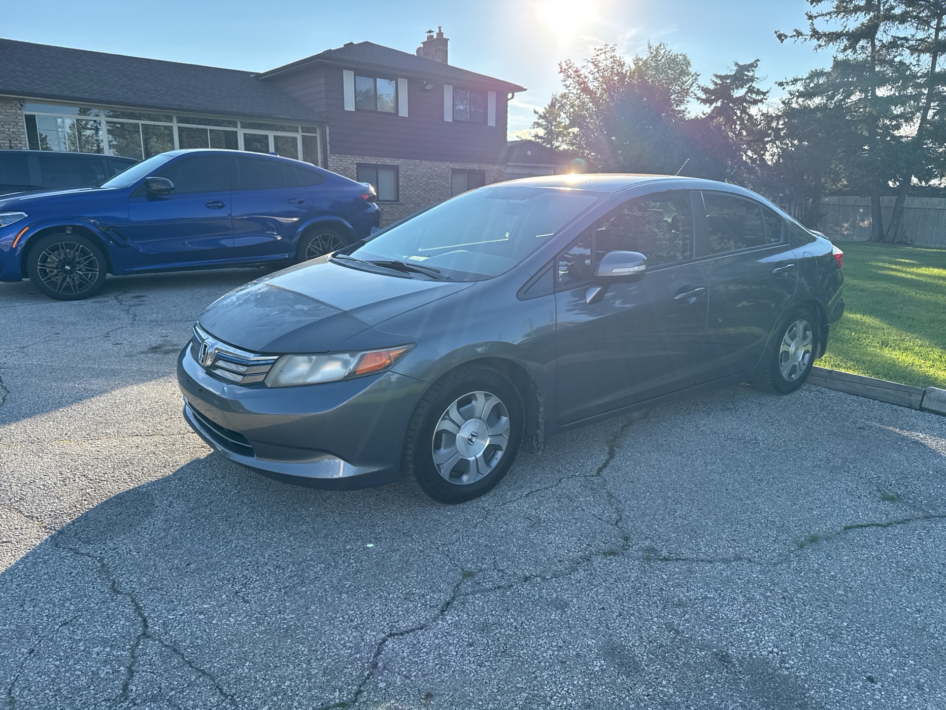 Gray 2012 Honda Civic Hybrid Sedan Front-Wheel Drive Automatic