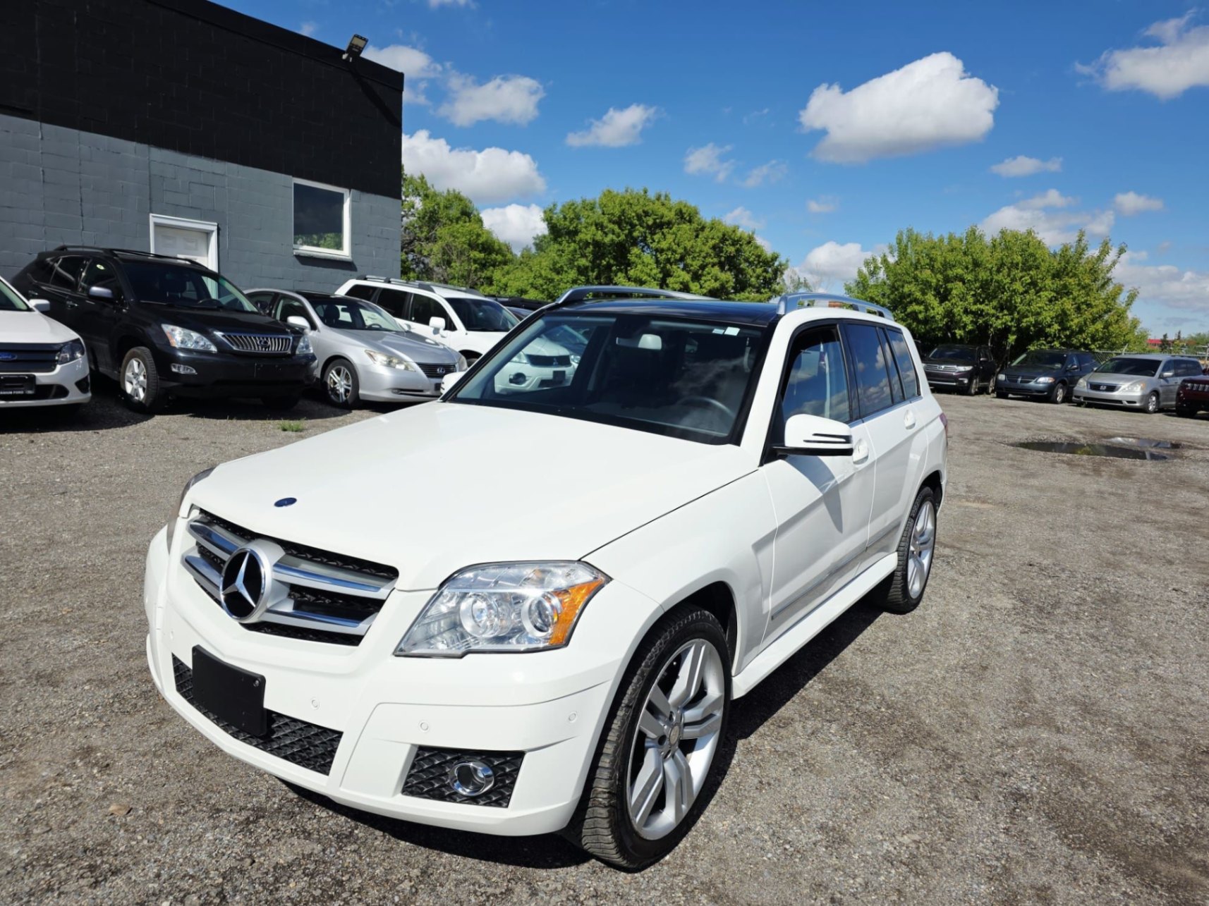 White 2010 Mercedes-Benz GLK SUV / Crossover All-Wheel Drive Automatic