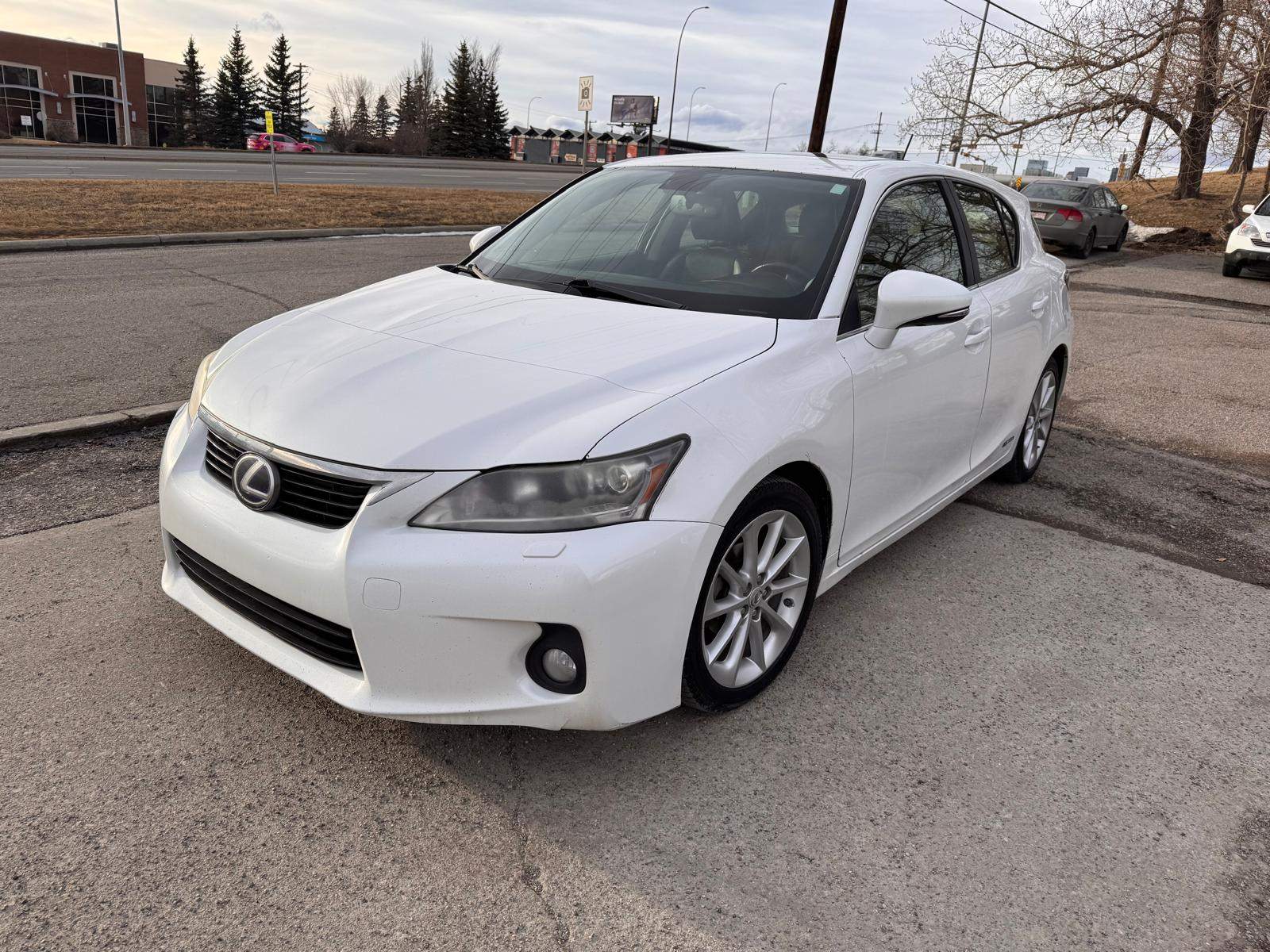 Lexus CT Hybrid 200h FWD 2013