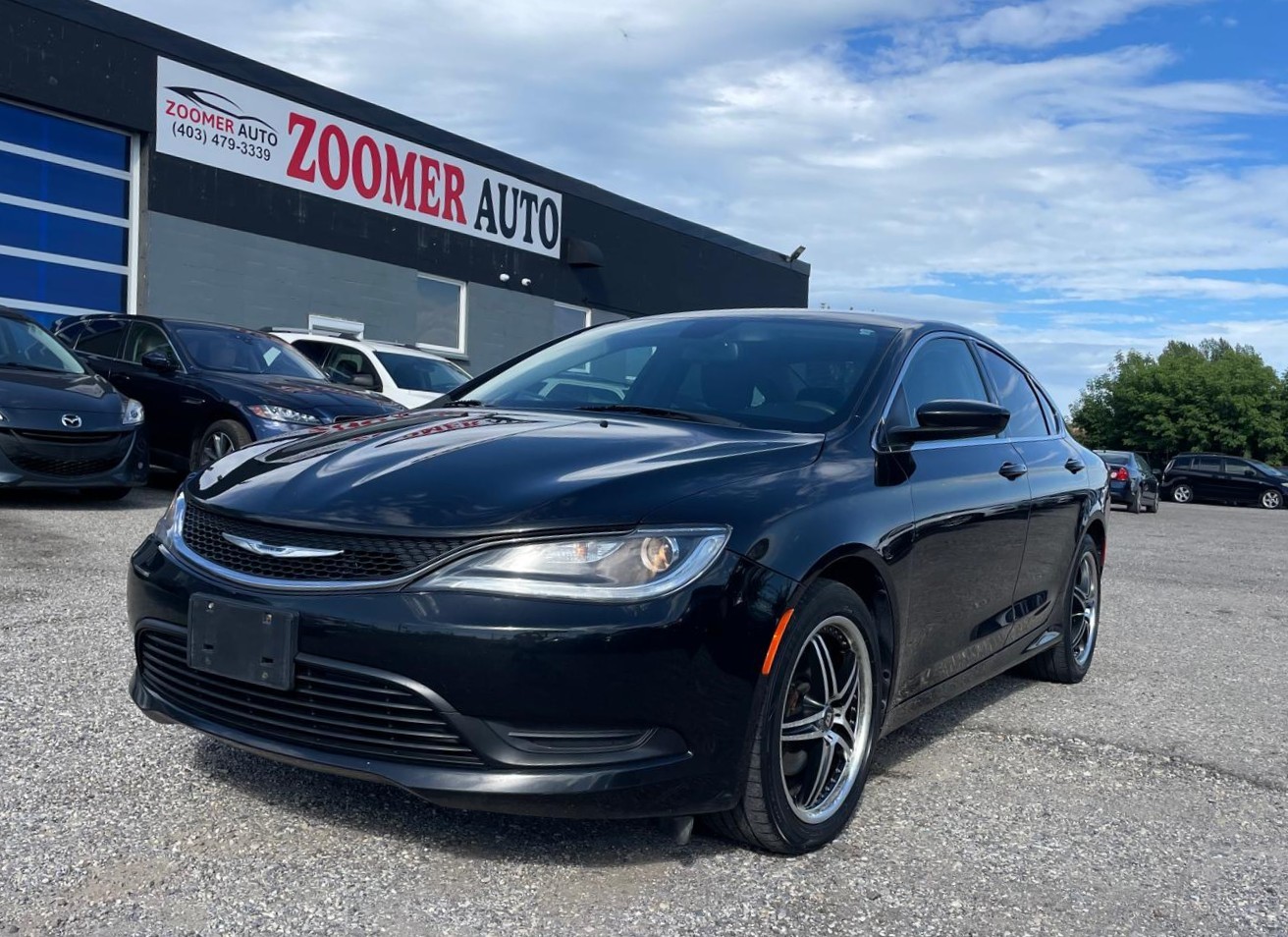 2015 Chrysler 200 LX Sedan FWD