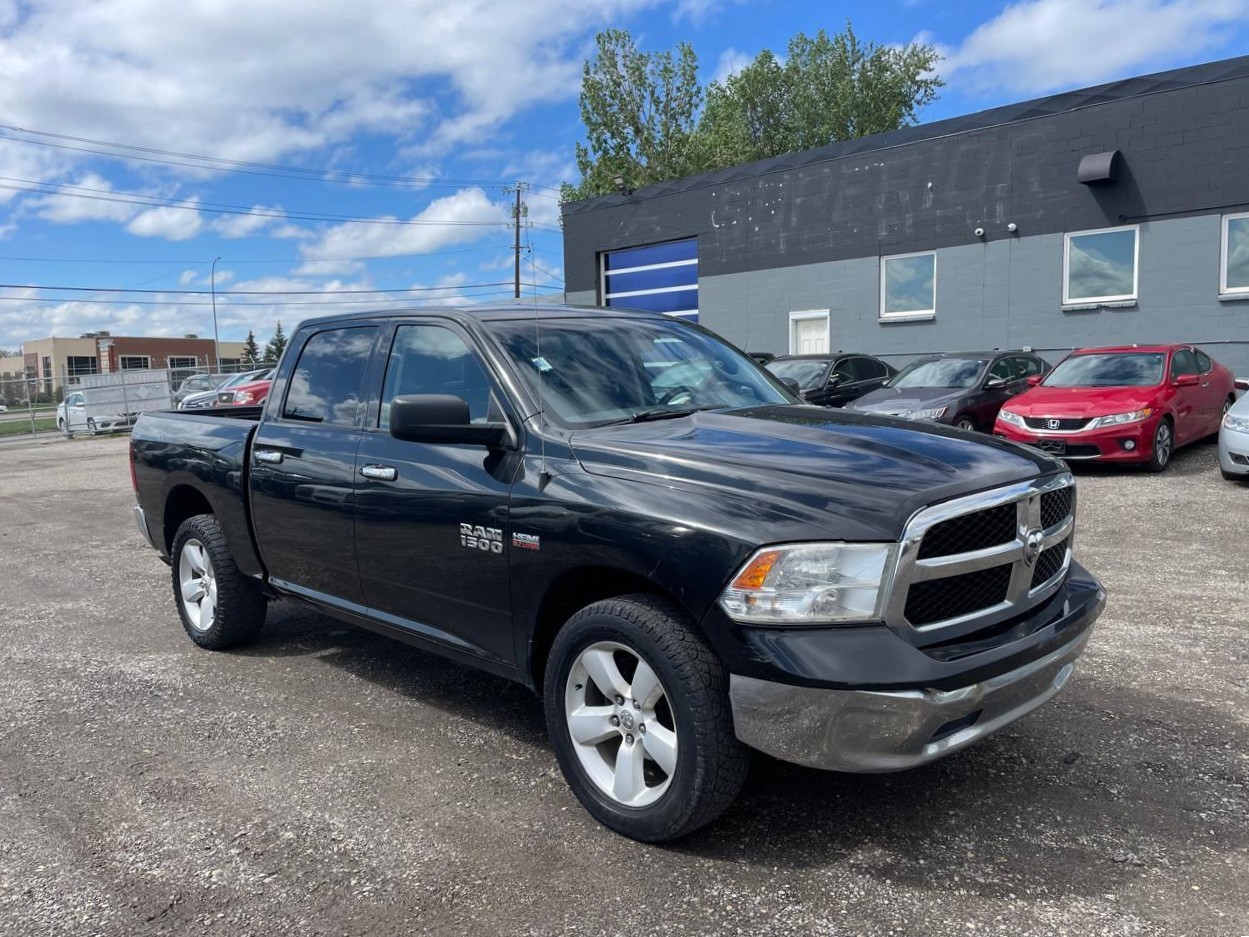 2016 RAM 1500 SLT Crew Cab 4WD