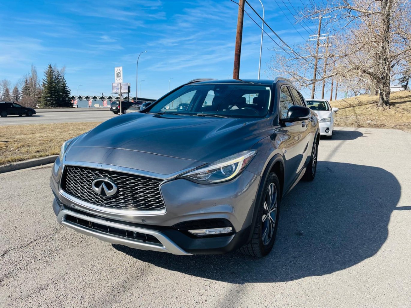  2017 INFINITI QX30   